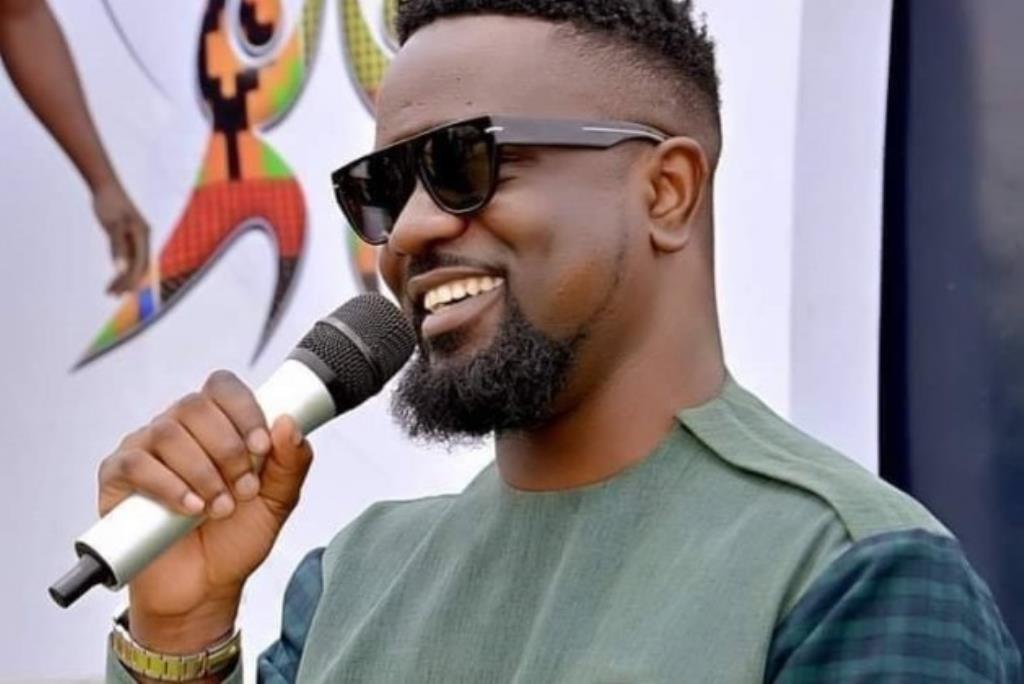 Sarkodie Finally Back In Ghana; Check Out Photos Of His Arrival