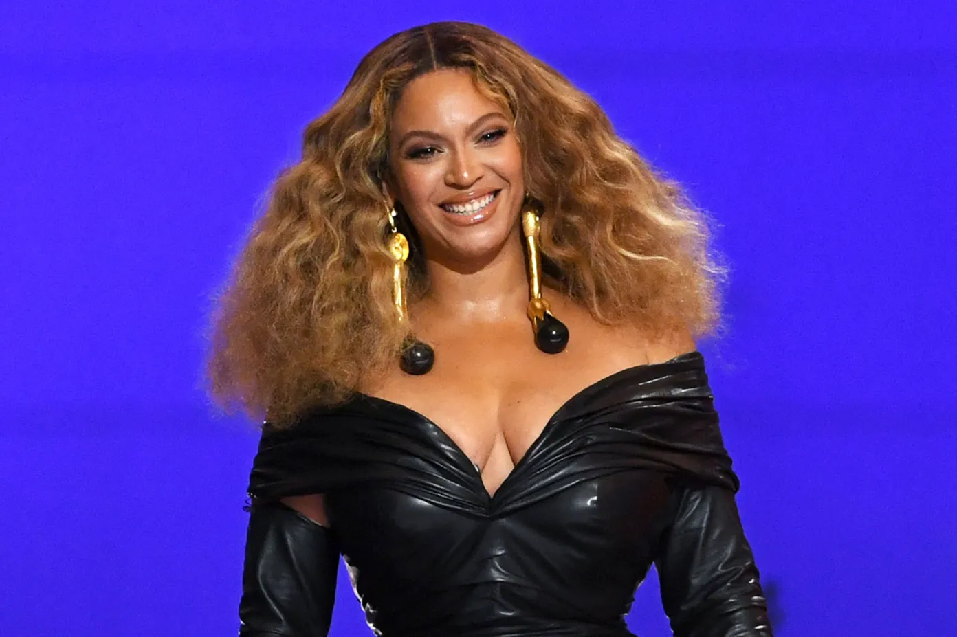 Beyonce Biography, Wiki, Net Worth, Spouse, Family Background, Photos, Music, And More