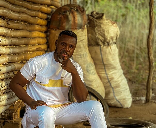 Israel Maweta drops Official Video for "Zi Kpoo Remix", featuring Nacee – WATCH